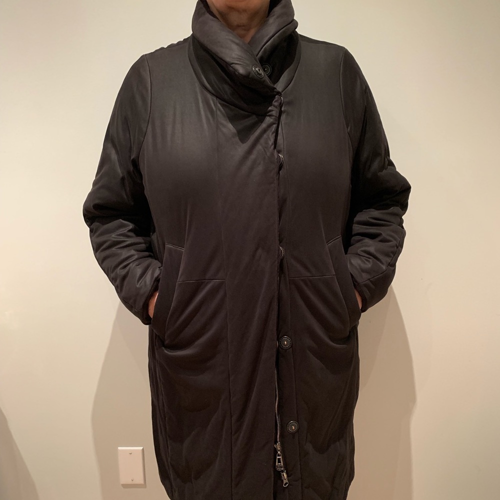 Microfiber black Greenstone coat